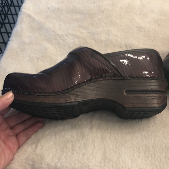Dansko Clogs Size 36 - Picture 10 of 14